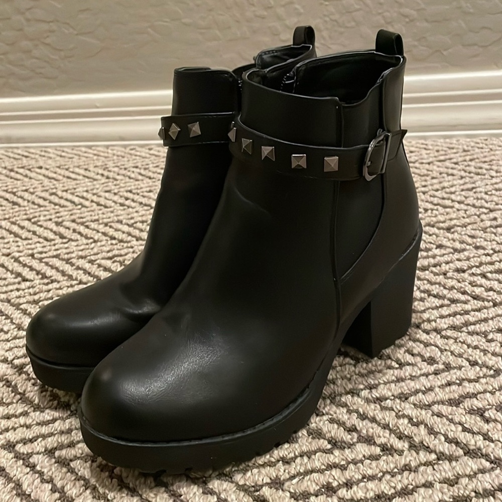Chunky studded boots